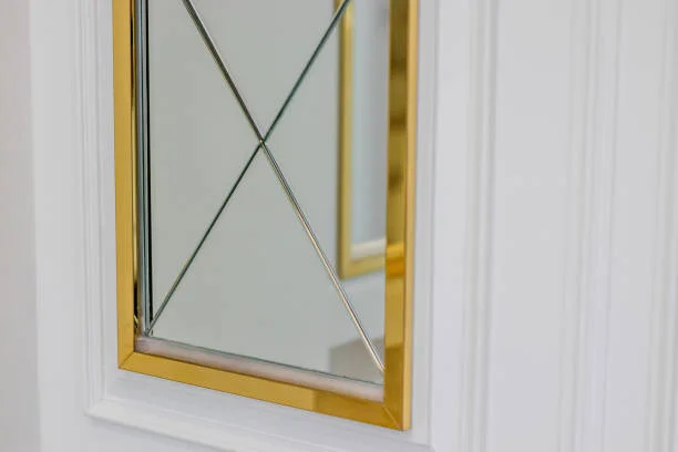 espelho com bisotê para decoração